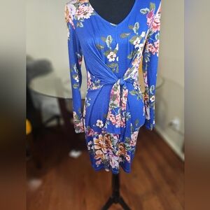 Blue floral fitted dress